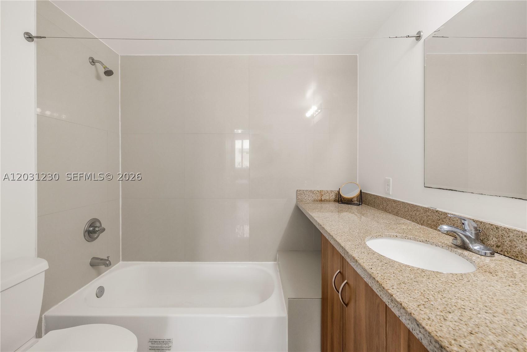 601 NE 23rd St #706, Miami FL 33137