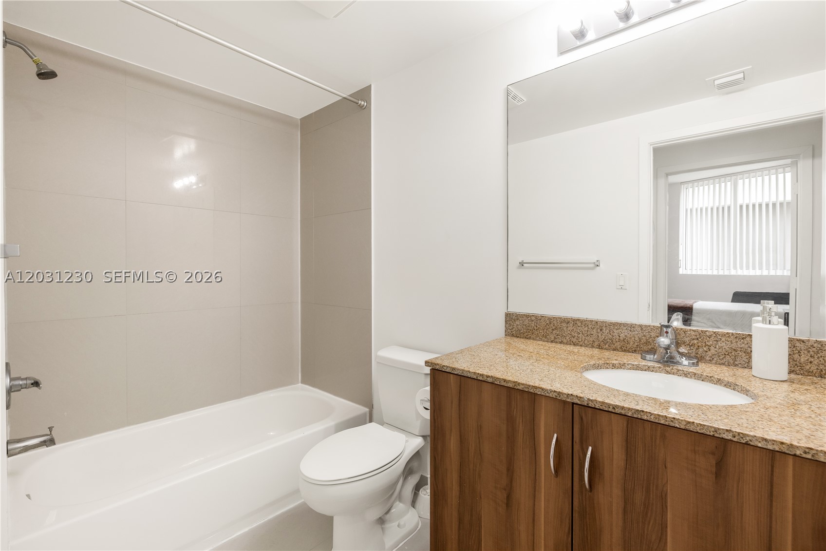 601 NE 23rd St #706, Miami FL 33137