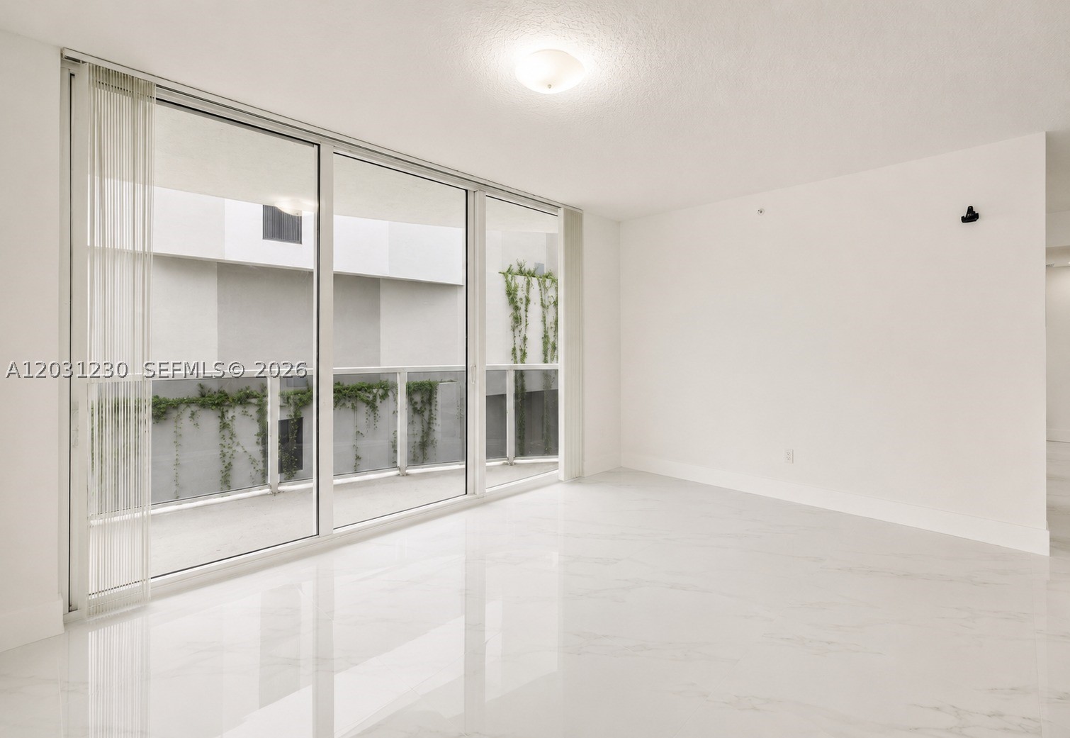 601 NE 23rd St #706, Miami FL 33137