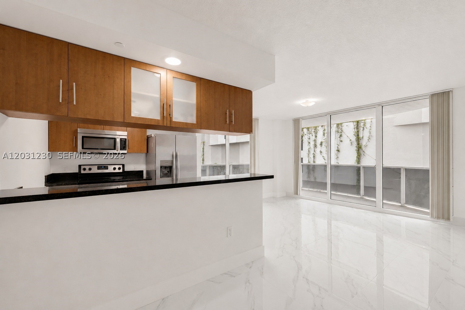 601 NE 23rd St #706, Miami FL 33137