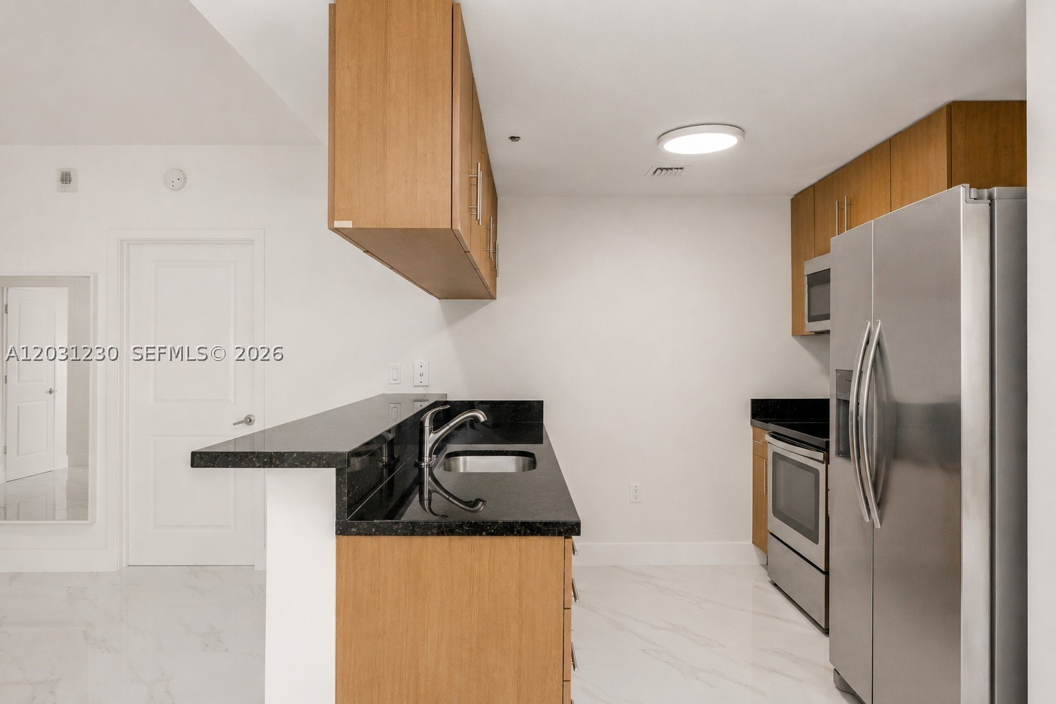 601 NE 23rd St #706, Miami FL 33137