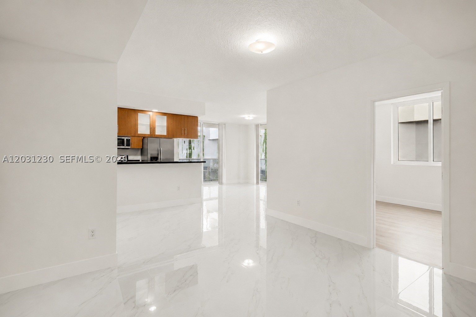 601 NE 23rd St #706, Miami FL 33137