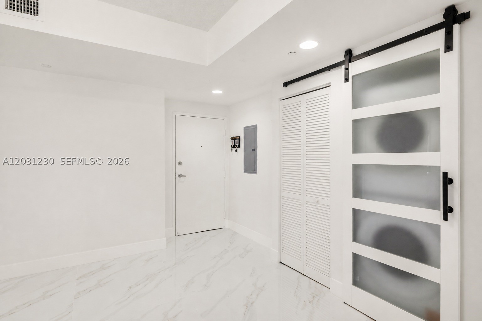 601 NE 23rd St #706, Miami FL 33137