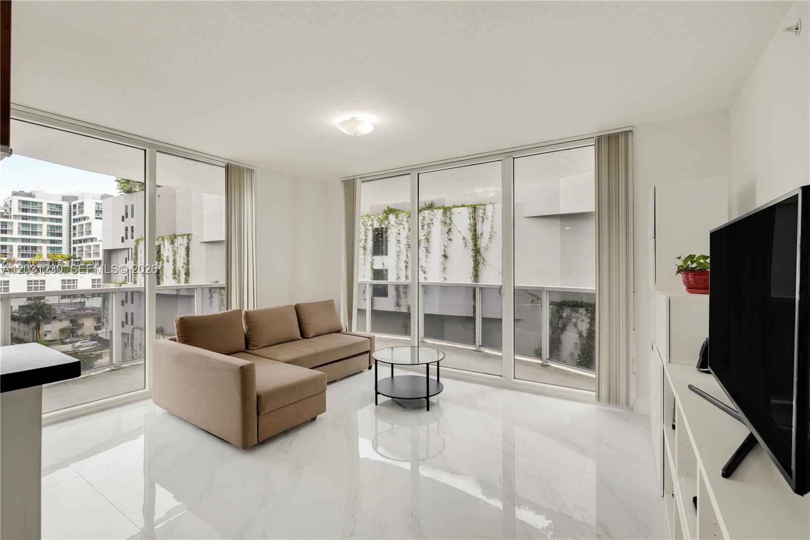 601 NE 23rd St #706, Miami FL 33137