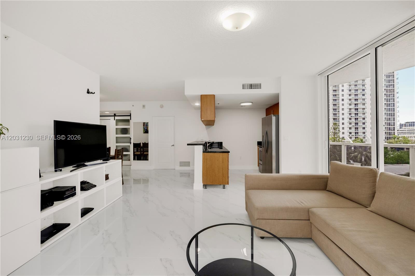 601 NE 23rd St #706, Miami FL 33137