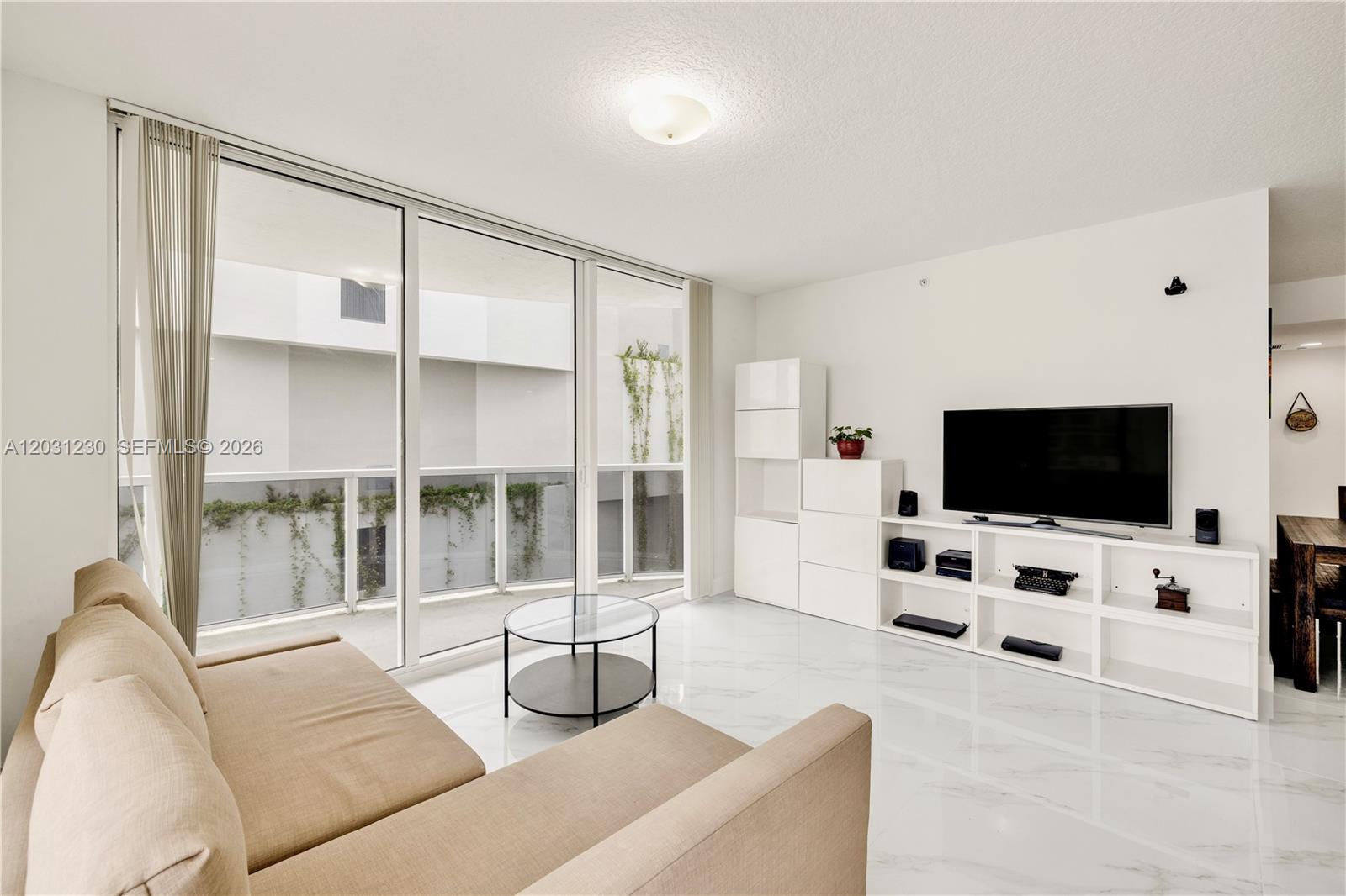 601 NE 23rd St #706, Miami FL 33137