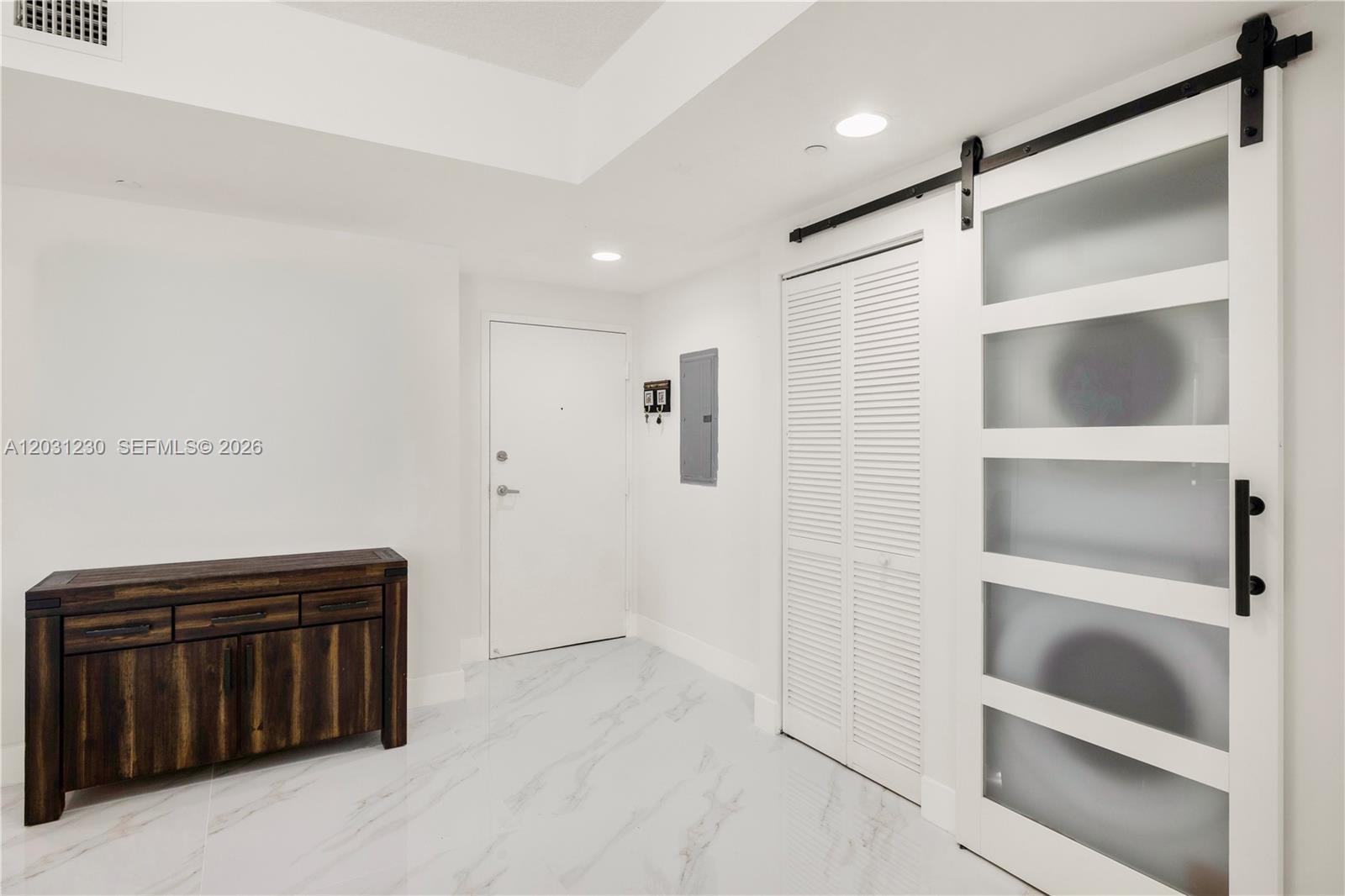 601 NE 23rd St #706, Miami FL 33137