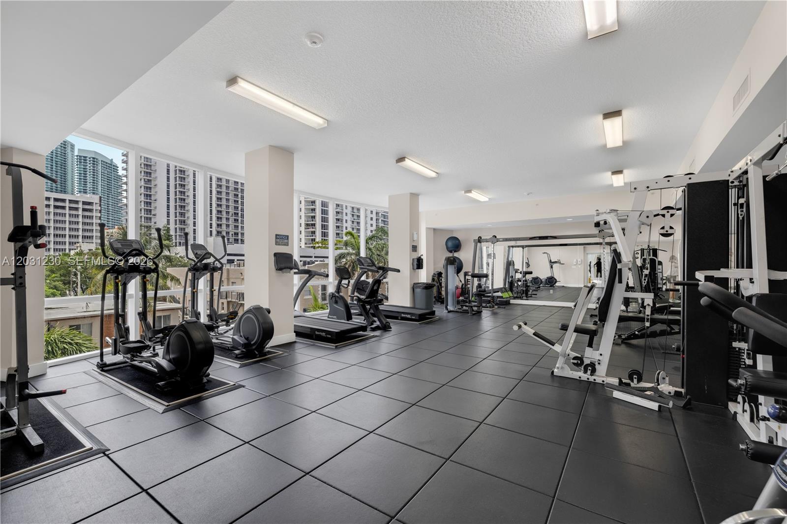 601 NE 23rd St #706, Miami FL 33137