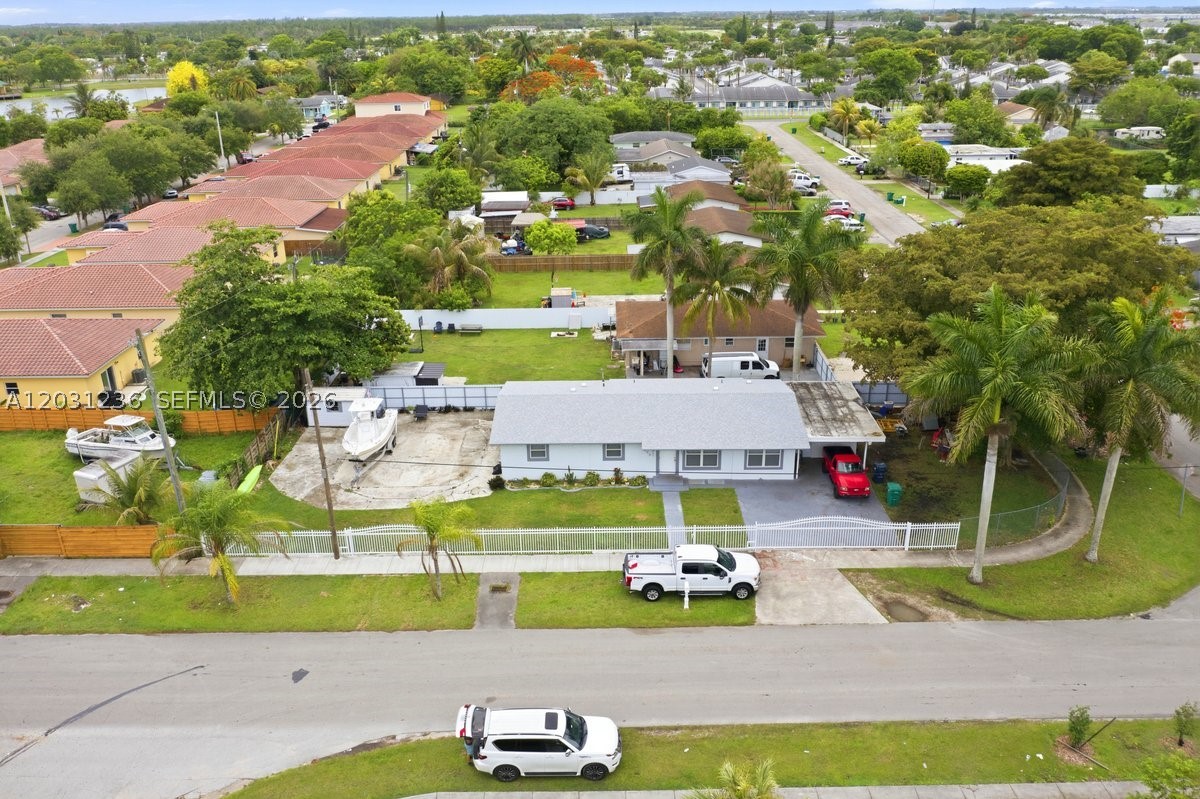 300 SW 8th Ave, Florida City FL 33034