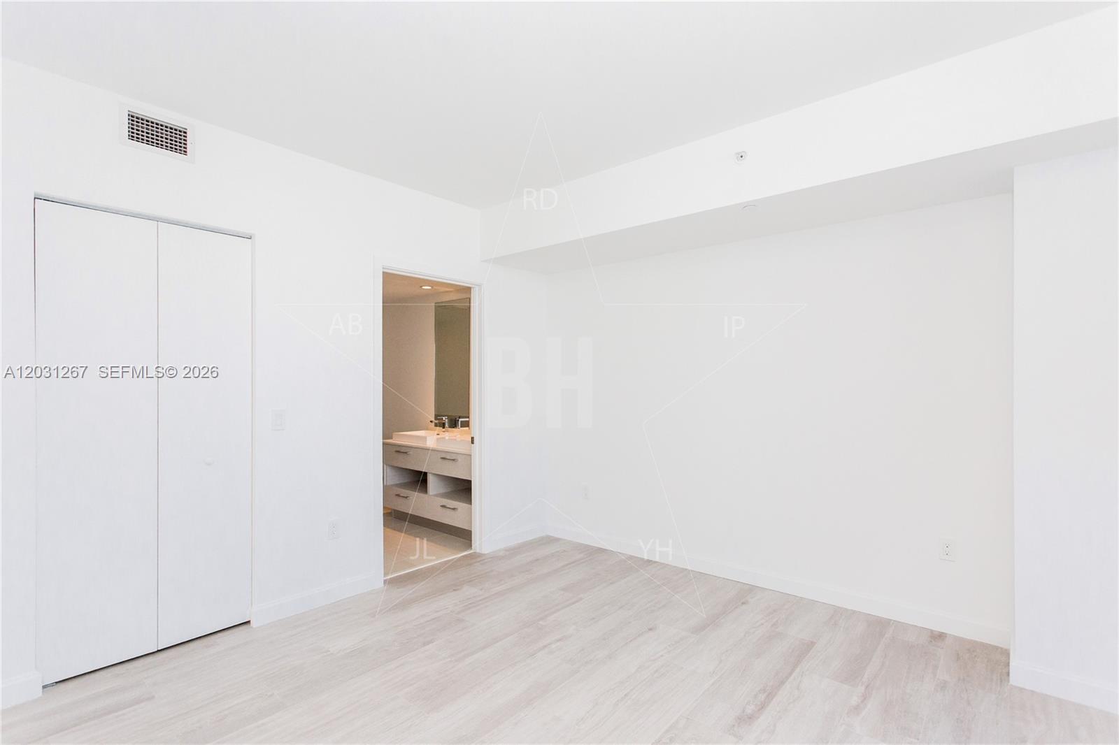 45 SW 9 Street #3806, Miami FL 33130