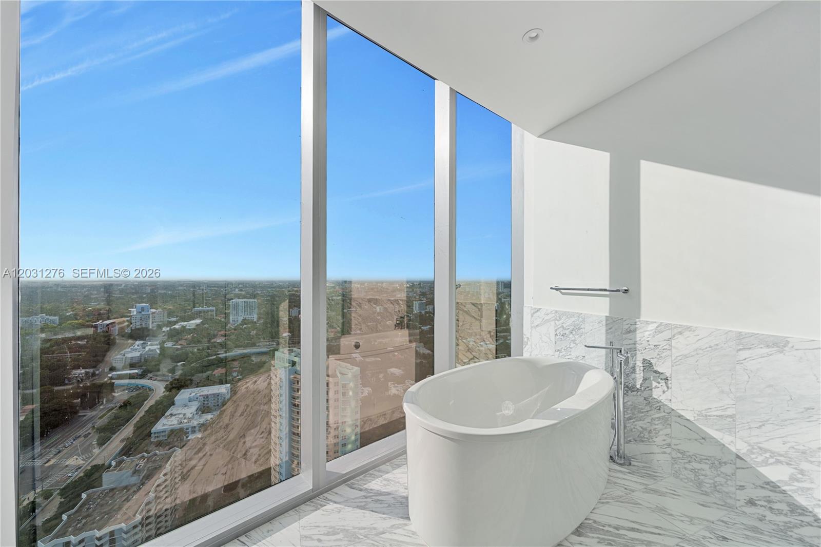 175 SE 25 Rd #3403, Miami FL 33129