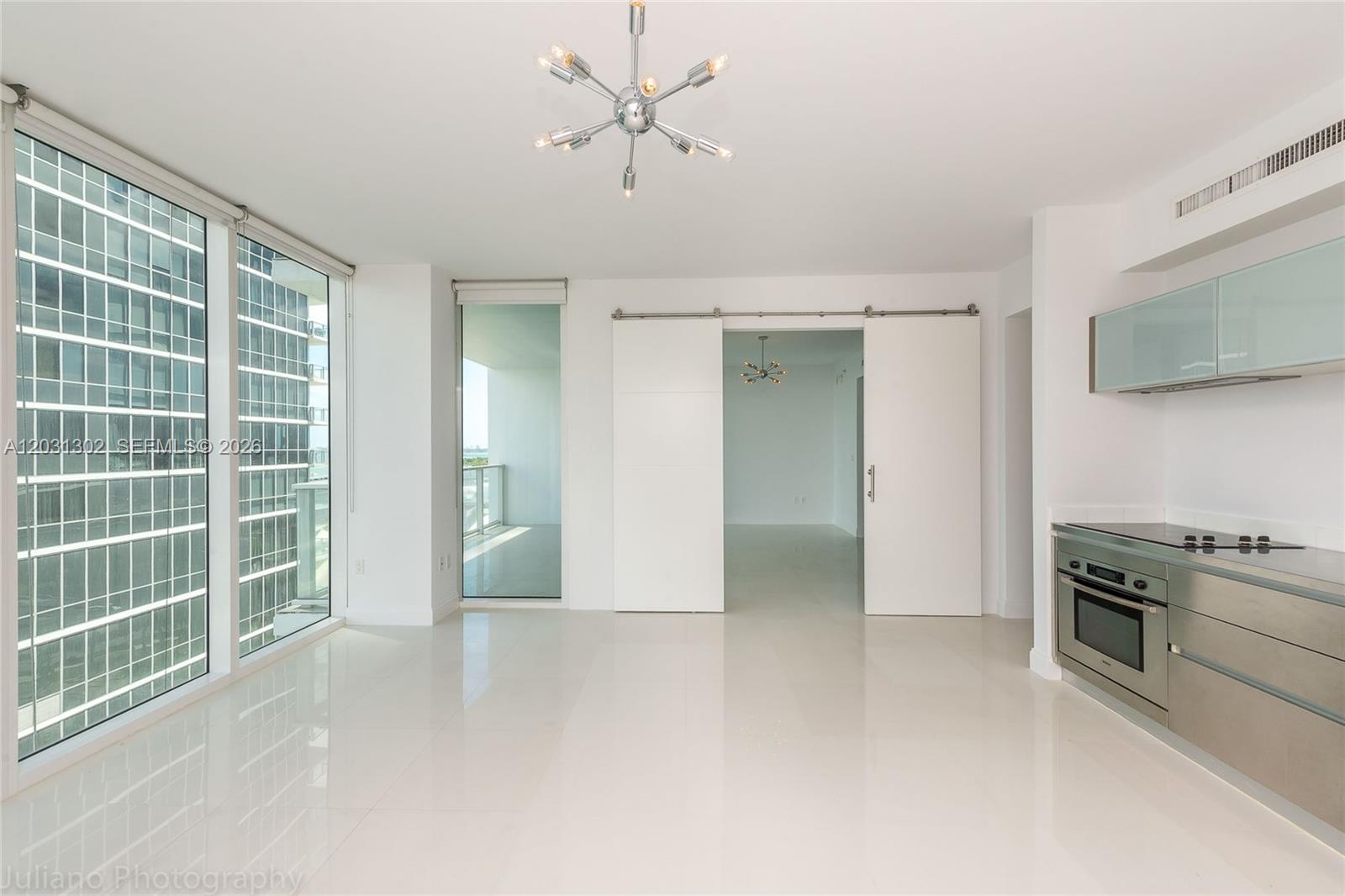 1040 Biscayne Blvd #1205, Miami FL 33132