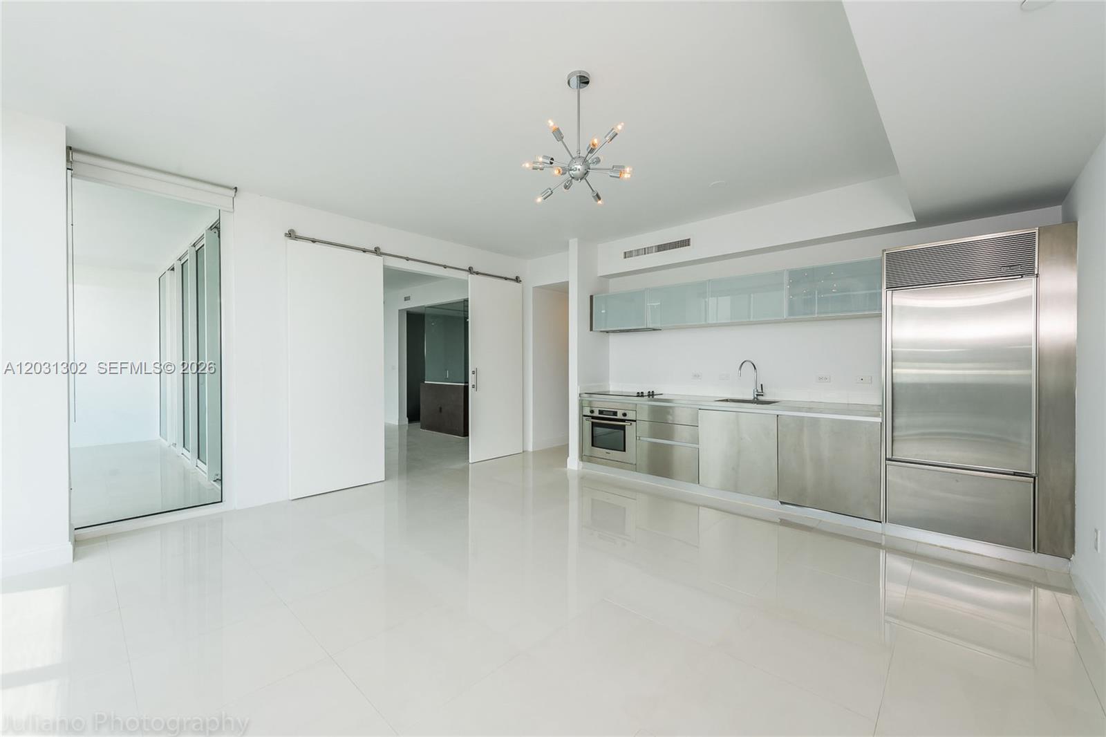 1040 Biscayne Blvd #1205, Miami FL 33132