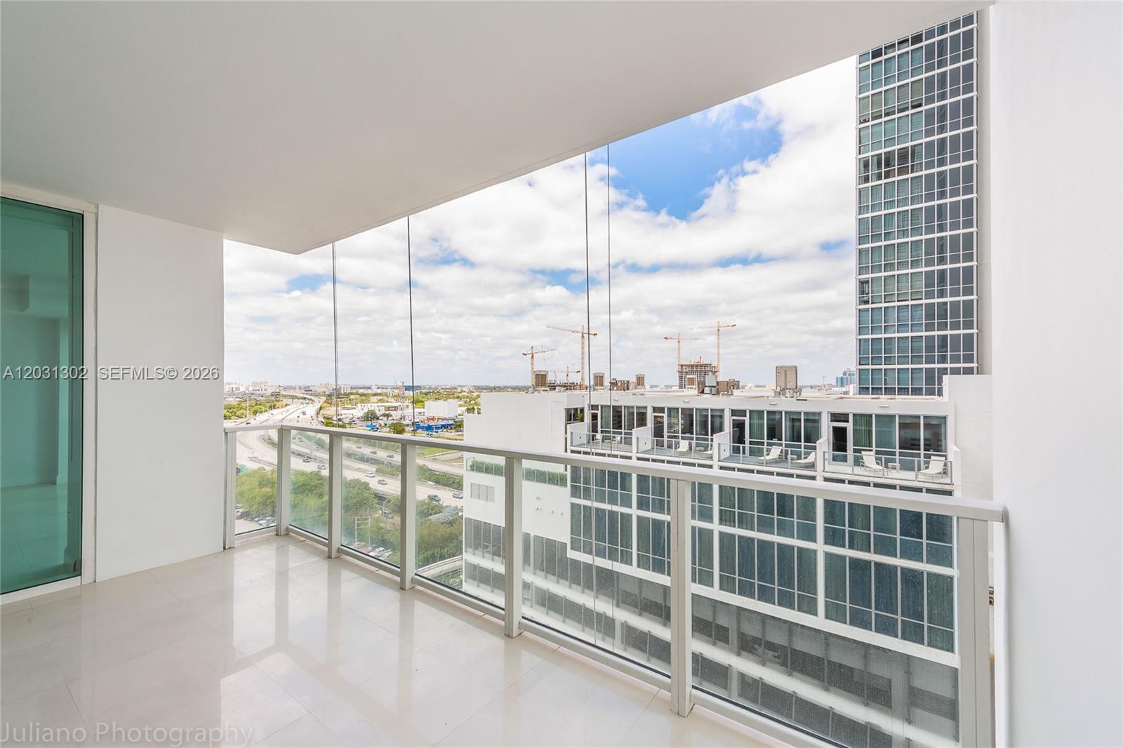 1040 Biscayne Blvd #1205, Miami FL 33132