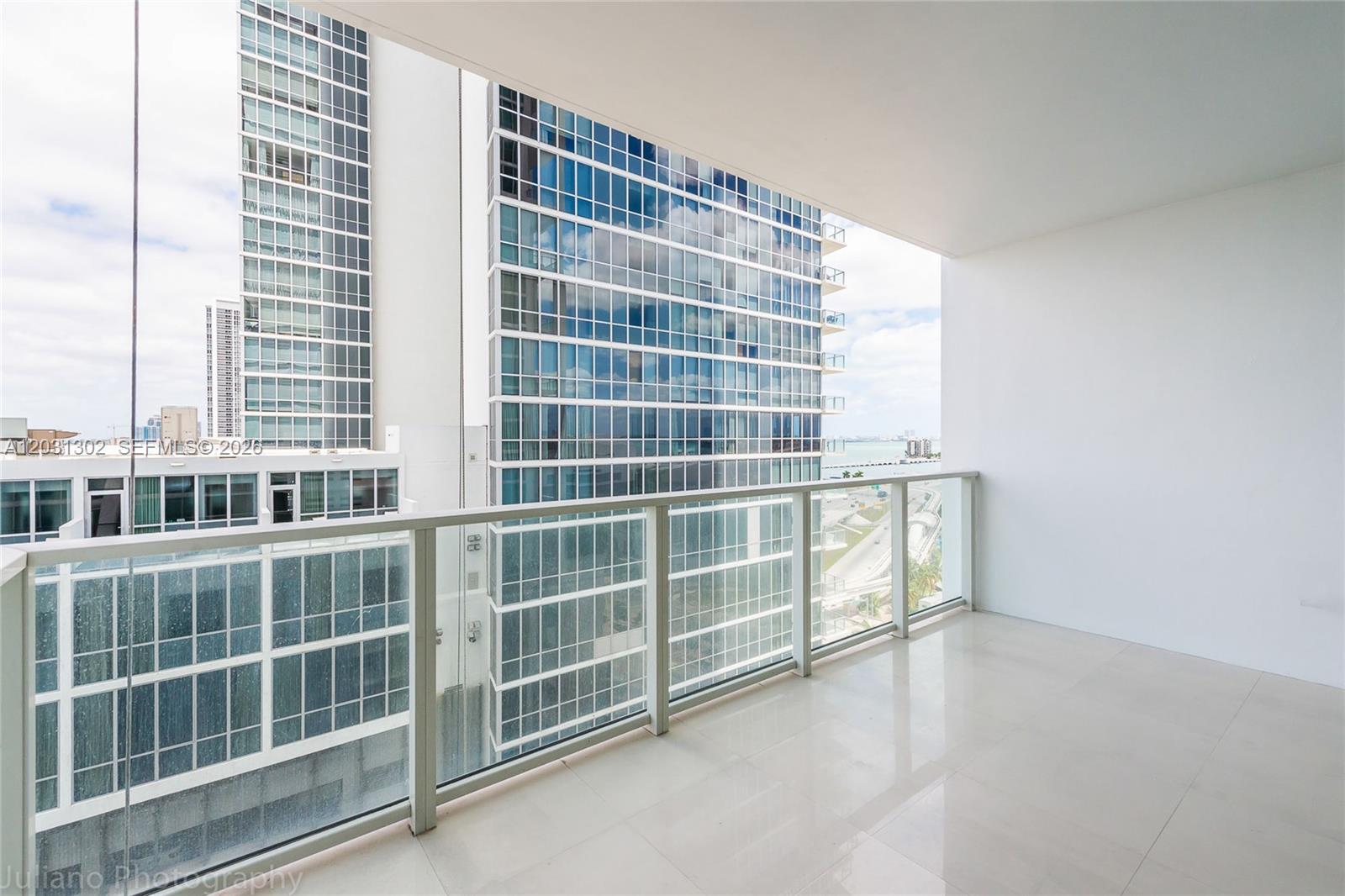 1040 Biscayne Blvd #1205, Miami FL 33132