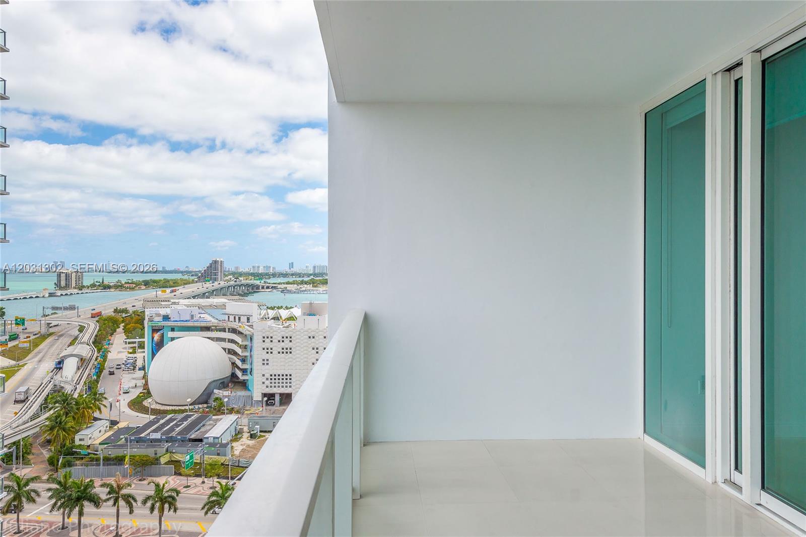 1040 Biscayne Blvd #1205, Miami FL 33132