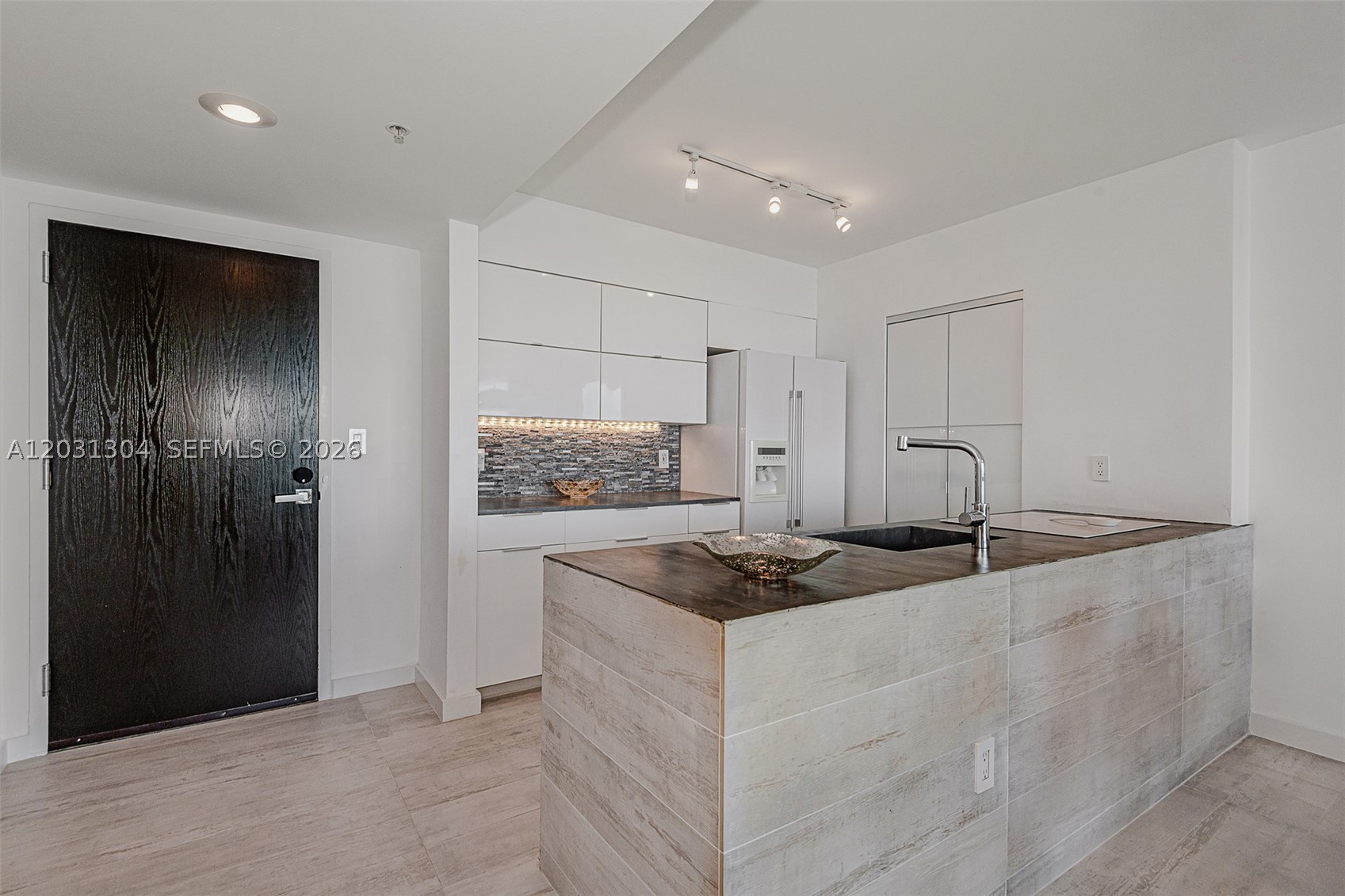 90 Alton Rd #2506, Miami Beach FL 33139