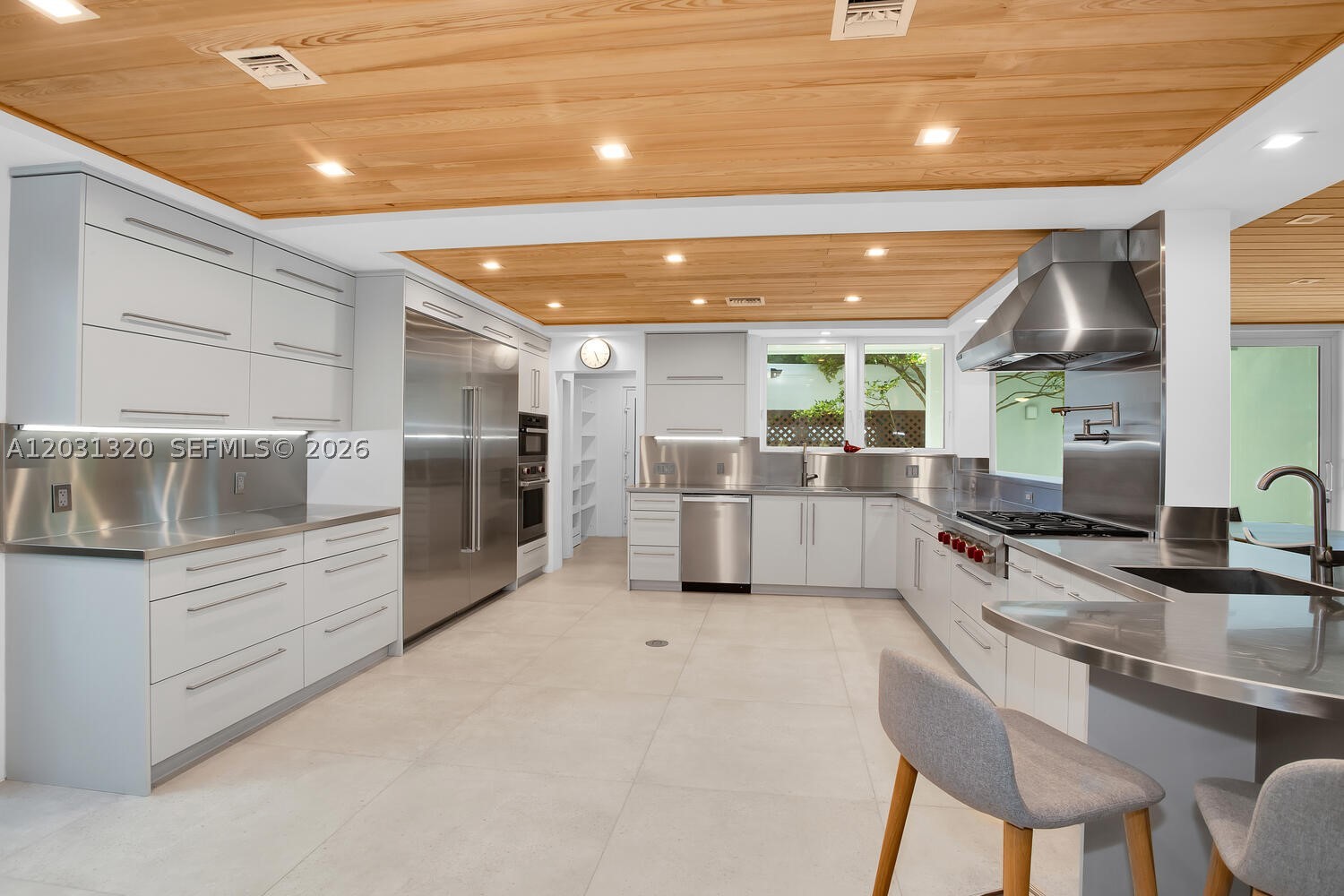 2475 S Bayshore Dr #3, Miami FL 33133