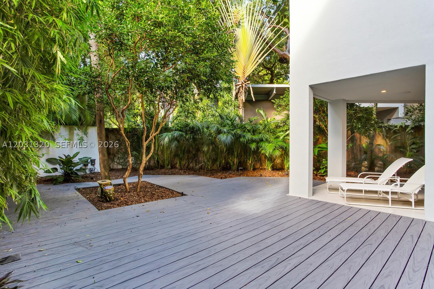 2475 S Bayshore Dr #3, Miami FL 33133