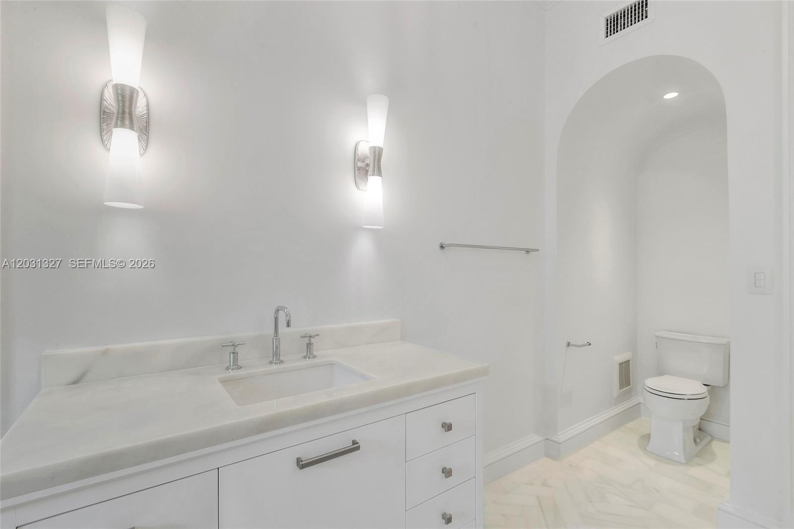 2611 Anderson Rd #2611, Coral Gables FL 33134