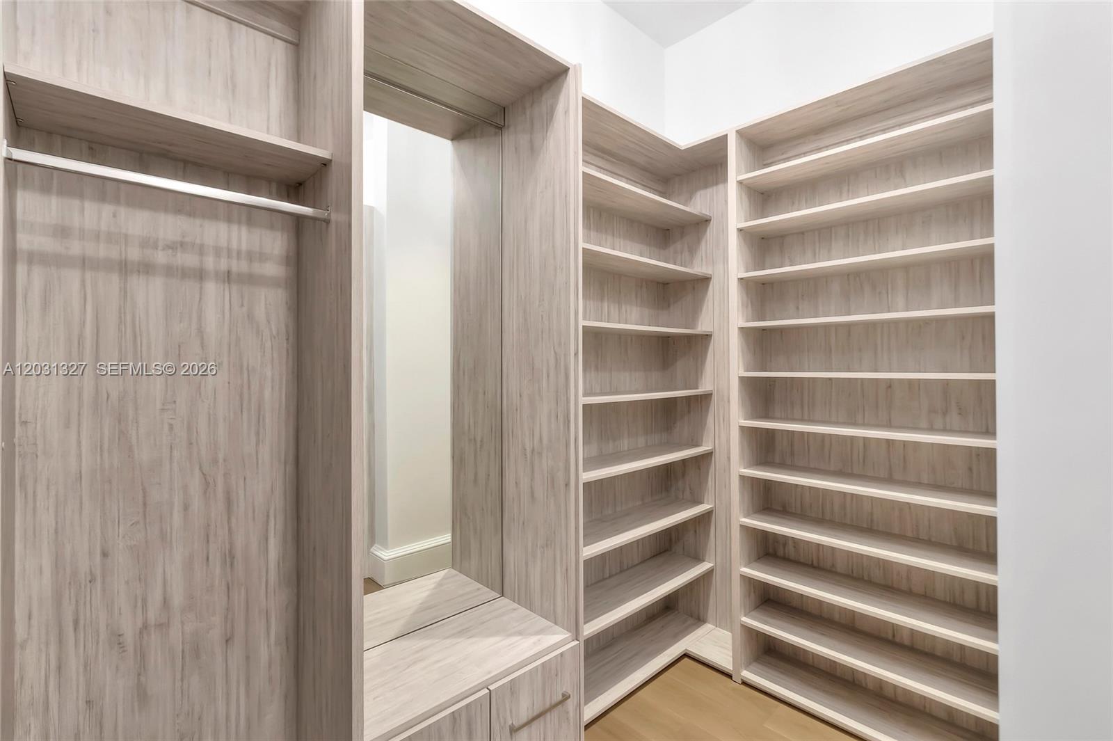 2611 Anderson Rd #2611, Coral Gables FL 33134