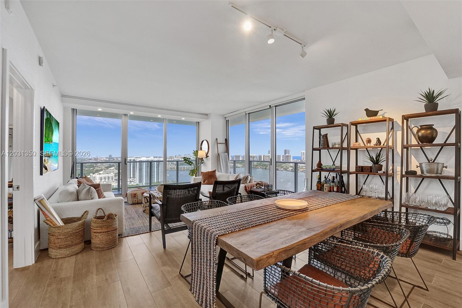 16385 Biscayne Blvd #3107, North Miami Beach FL 33160