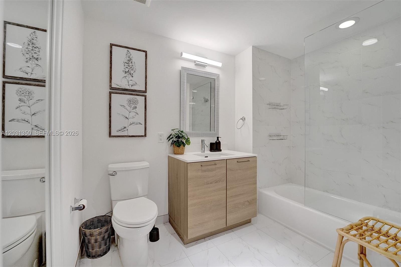 16385 Biscayne Blvd #3107, North Miami Beach FL 33160