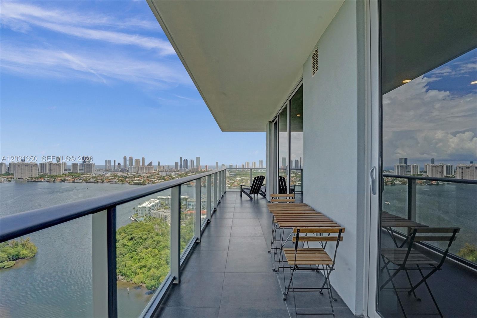 16385 Biscayne Blvd #3107, North Miami Beach FL 33160