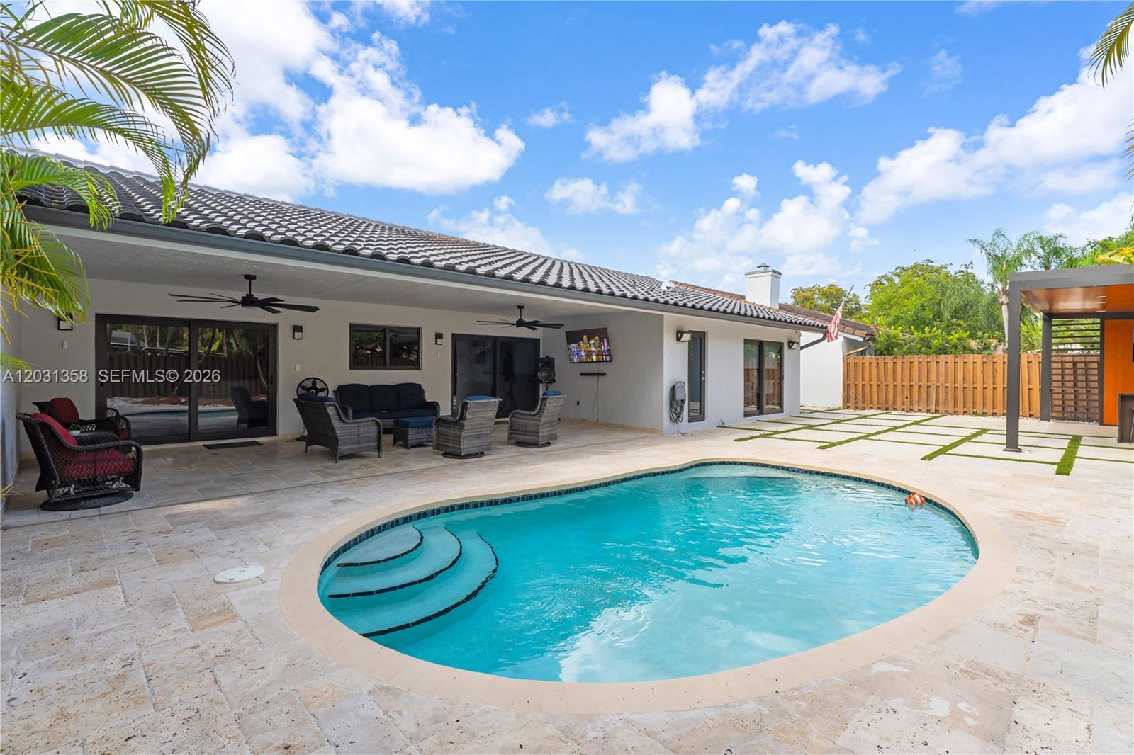 15842 SW 105th St, Miami FL 33196