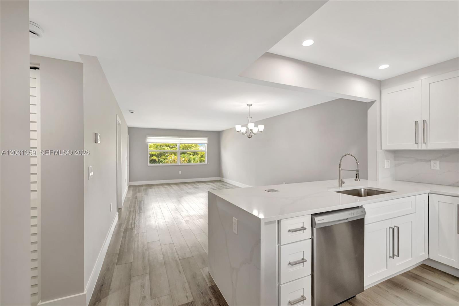 6800 Royal Palm Blvd #302F, Margate FL 33063