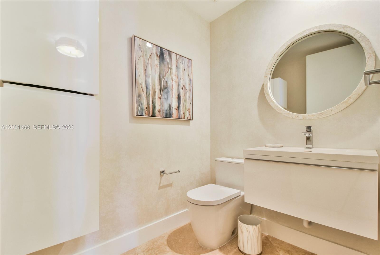 100 S Pointe Dr #2806, Miami Beach FL 33139