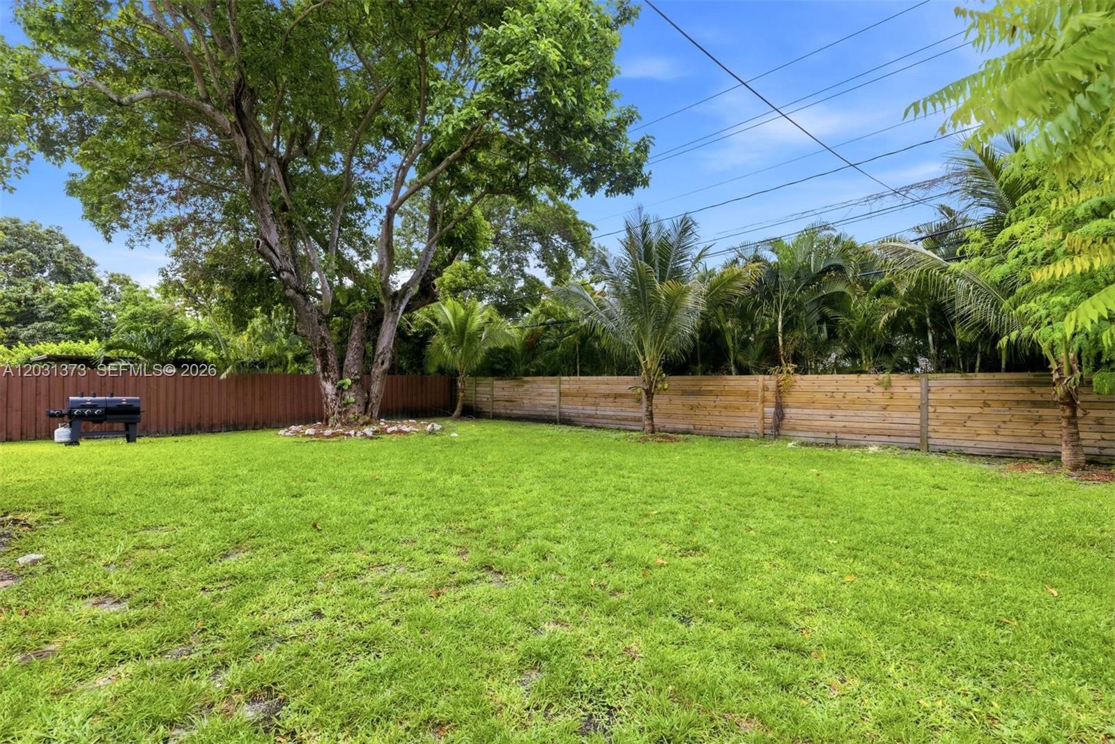 172 NW 90th St, El Portal FL 33150