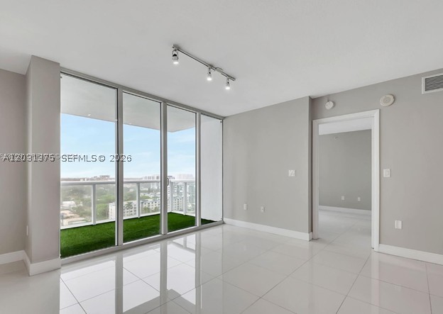 1871 NW S River Dr #1606, Miami FL 33125