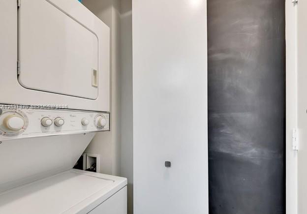 1871 NW S River Dr #1606, Miami FL 33125