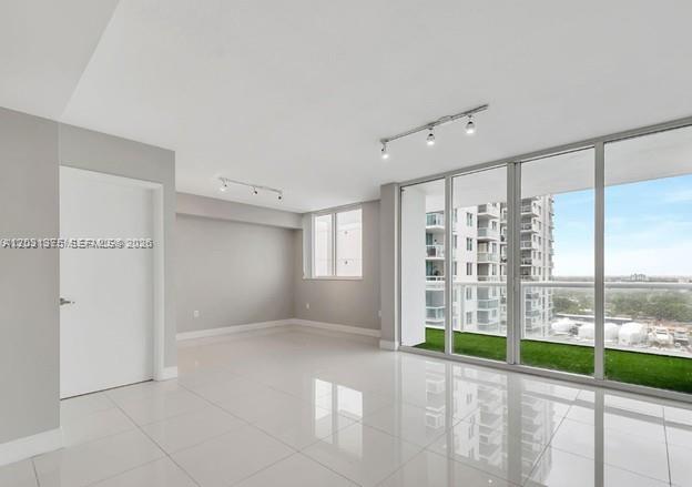 1871 NW S River Dr #1606, Miami FL 33125