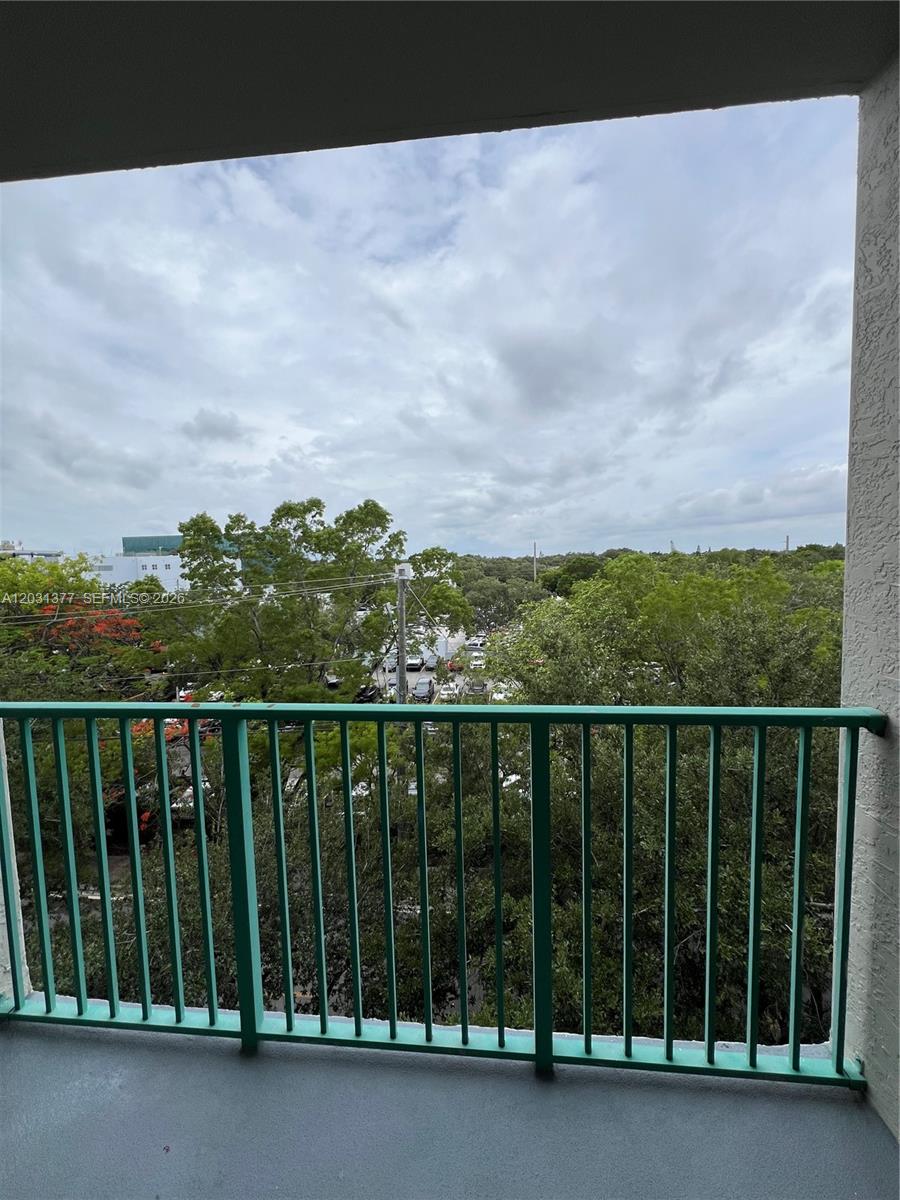 6001 SW 70th St #541, South Miami FL 33143
