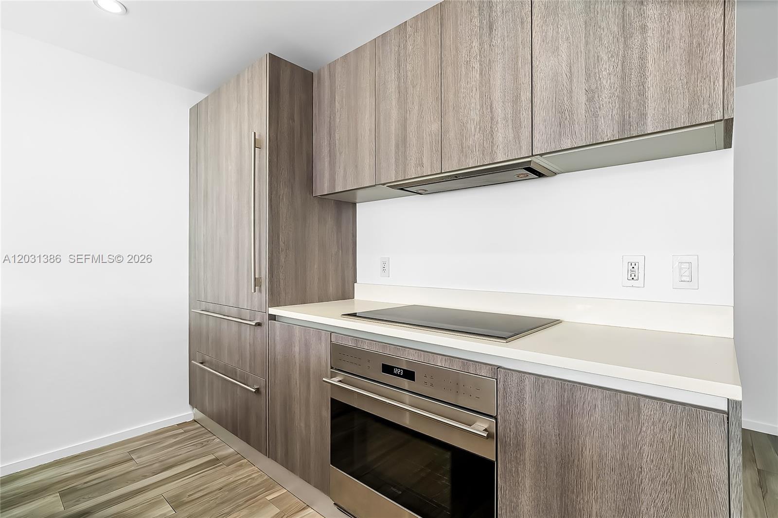 801 S Miami Ave #3704, Miami FL 33130