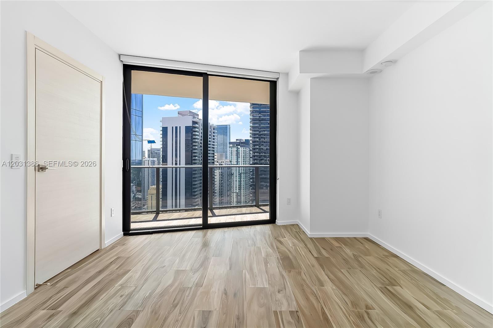 801 S Miami Ave #3704, Miami FL 33130