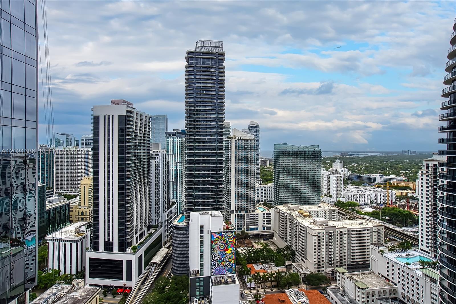 801 S Miami Ave #3704, Miami FL 33130