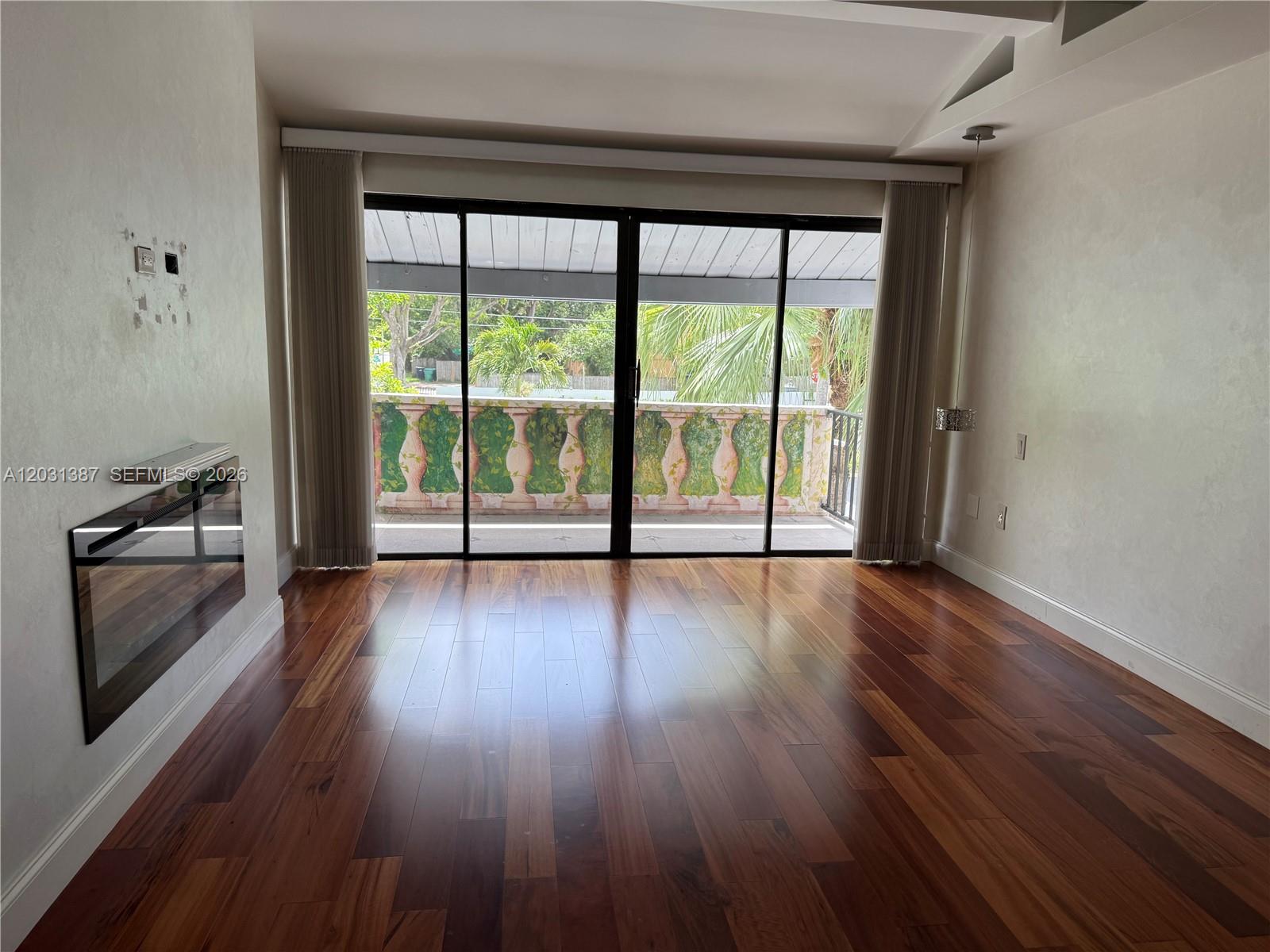 19220 NE 25th #272B, Miami FL 33180