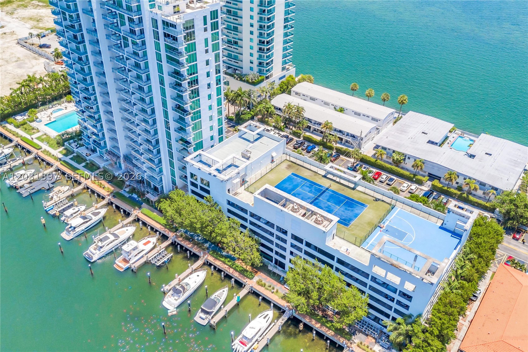 7928 EAST DRIVE #1804, North Bay Village FL 33141