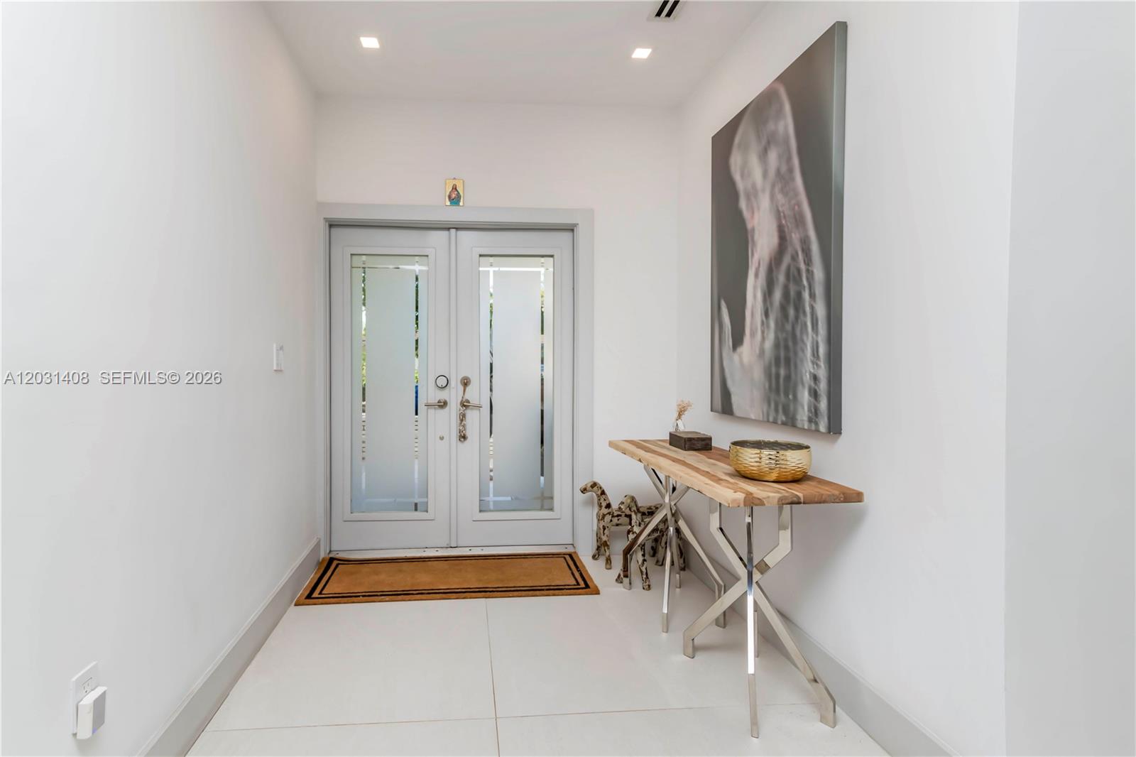301 E Shore Dr E #301, Miami FL 33133