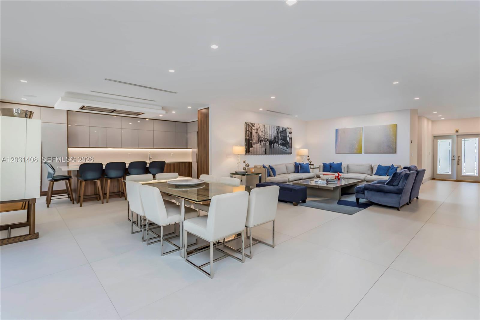 301 E Shore Dr E #301, Miami FL 33133
