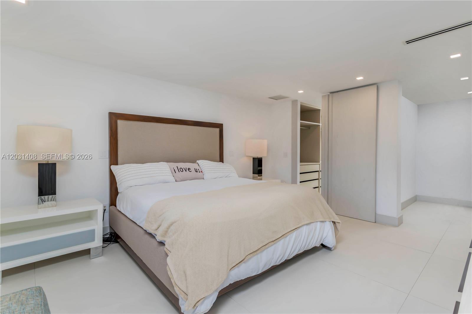 301 E Shore Dr E #301, Miami FL 33133