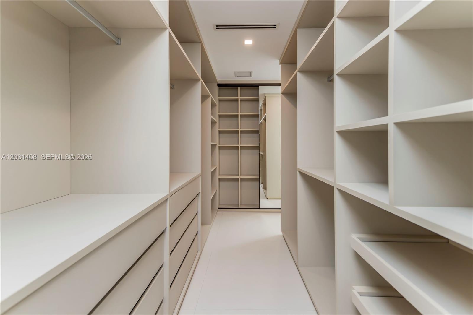 301 E Shore Dr E #301, Miami FL 33133