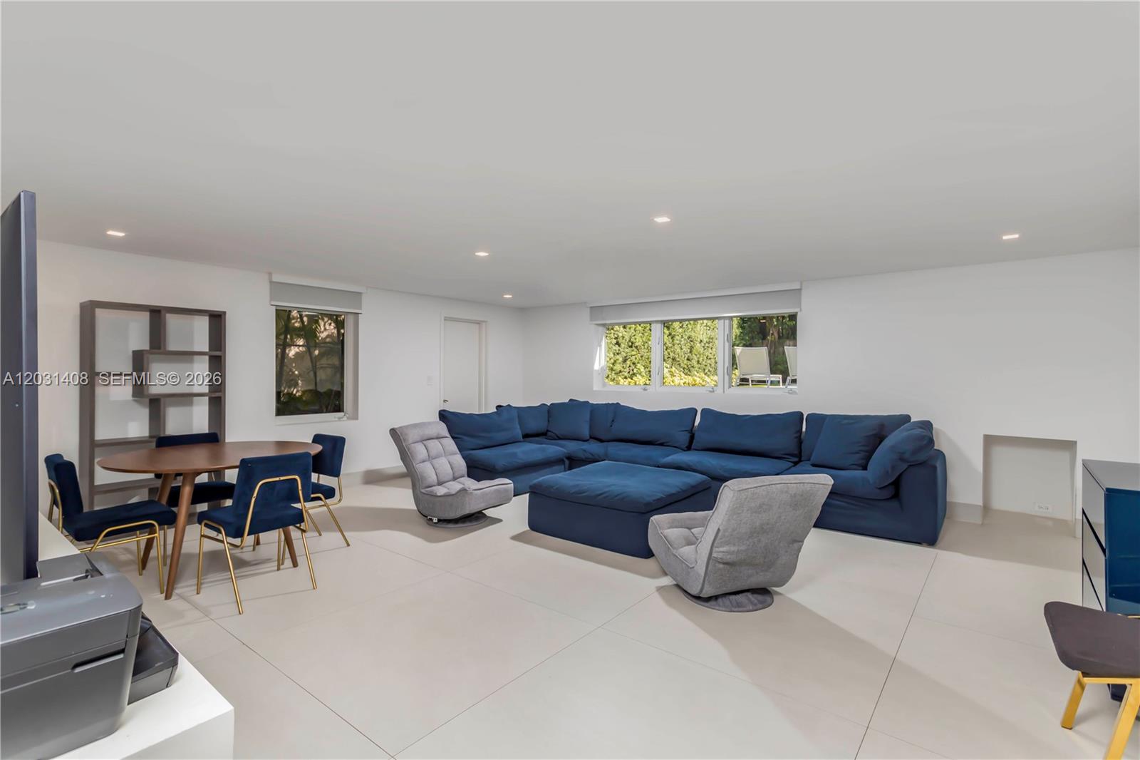 301 E Shore Dr E #301, Miami FL 33133