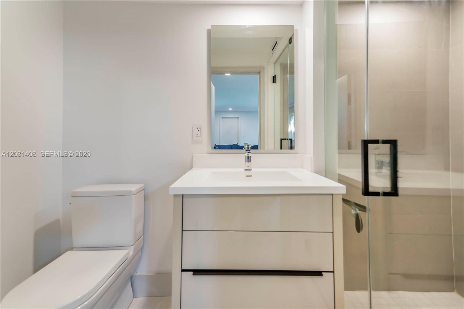 301 E Shore Dr E #301, Miami FL 33133