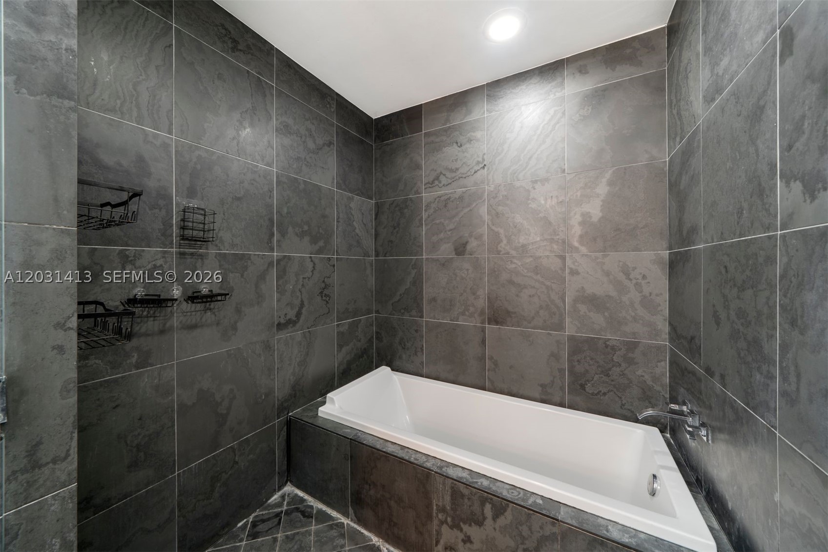 900 Biscayne Blvd #2101, Miami FL 33132