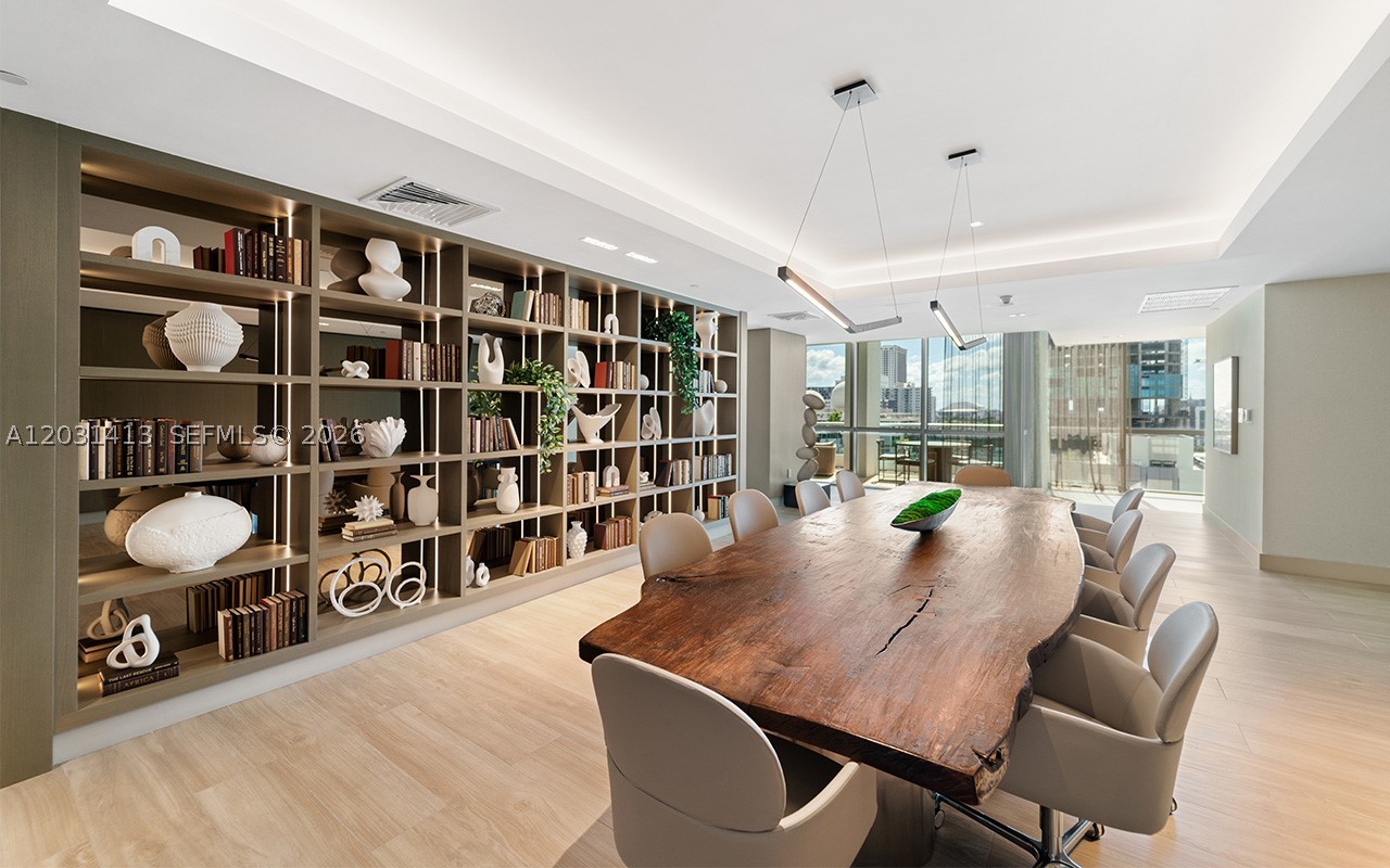 900 Biscayne Blvd #2101, Miami FL 33132
