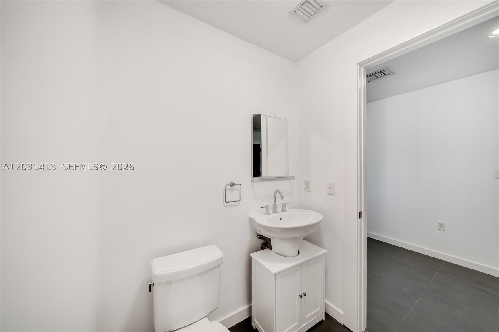 900 Biscayne Blvd #2101, Miami FL 33132